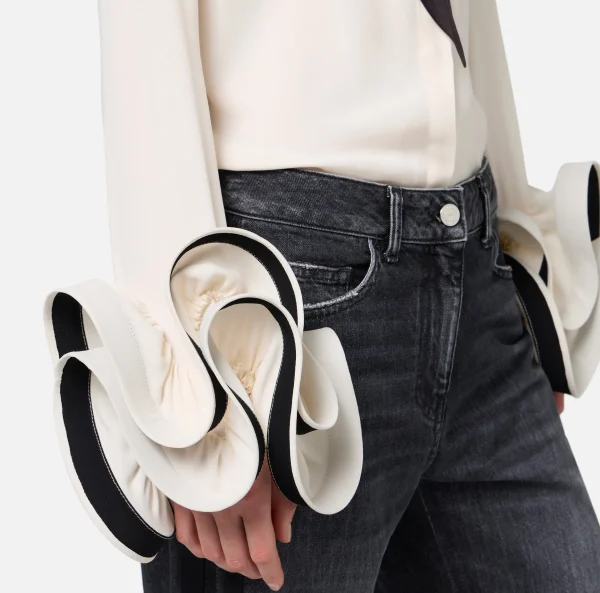 Elisabetta Franchi Camicie E Bluse^Camicia in georgette con ruches e foulard Burro/Nero