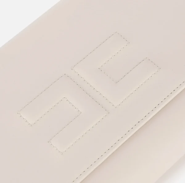 Elisabetta Franchi Clutch^Clutch baguette in nappa con logo embossed Burro