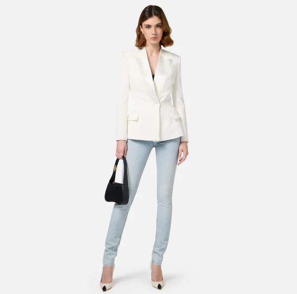 Elisabetta Franchi Giacche & Trench^Giacca doppiopetto in crêpe con revers in raso Avorio