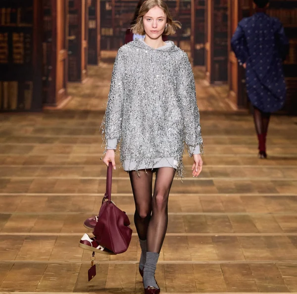 Elisabetta Franchi Mini Abiti | Abiti^Miniabito in felpa con cappuccio e frange di paillettes Silver/GrigioMelange