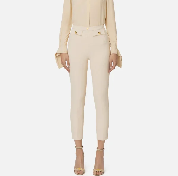 Elisabetta Franchi Tailleur | Pantaloni E Shorts^Pantalone dritto in crêpe stretch con rivetto logo Crema
